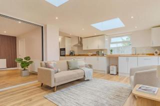 Tranquil Lodge Retreat in Loughborough - 0