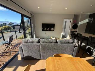 Queenstown Mountain View Retreat - 9