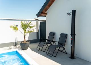 Villa Azure Sea - 8