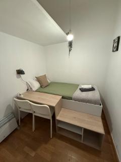 Beautiful apartment next to the Royal Palace in Madrid - 2