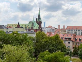 Wrocław City Centre Apartment by BookingHost - 3