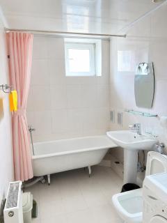 Cozy Modern 1BR in the City Center - 6