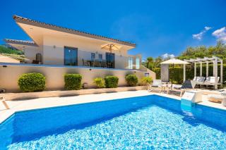 Villa Vatia 1 - 8