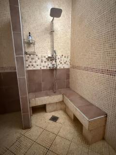 Upper Gate Apartments - 4