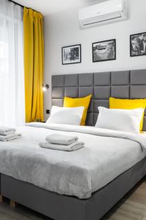 HOUSEHOST Apartment: Miodowa 42/8a Street - 0