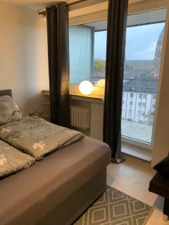 studio 59 , Boxspringbett, TV, Balkon, Loggia, Küche, Bad, W-lan - 0