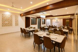 Mazestic Bay Hotel & Banquet - 3