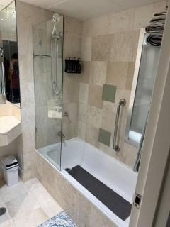Ocean View Studio in the Heart of Surfers Paradise - 5