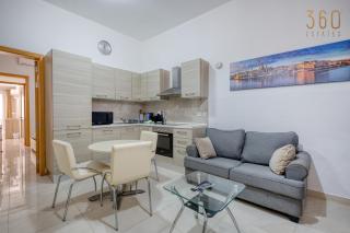 Cosy 2BR Maisonette with Balcony & AC in Pietà - 7