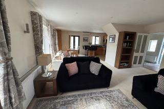 2-Bed Cottage - Dog-Friendly - Sleeps 5 - 1