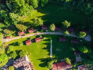 Złoty Potok Resort OFERTA LATO 2026 Domki nad Jeziorem Złotnickim Prywatna Plaża Camping Pokoje tuż przy Lesie oraz Restauracja - 2