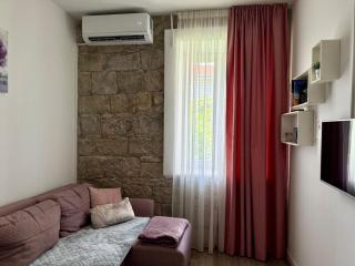 Heritage Stone Wall - 4