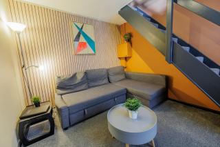Dan Suite I Stylish 1BR Apartment I Sleeps 3 I Near Gavin and Stacey House I Barry High Street I Barry Train Station I Barry Island I WiFi I Parking and Easy Cardiff Access - 6
