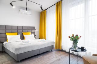 HOUSEHOST Apartment: Miodowa 42/8b street - 0