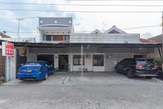 RedDoorz at Anjasmoro Guest House near Bandara Ahmad Yani Semarang - 7