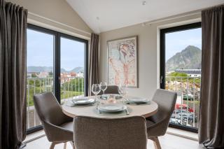 New top-floor apartment in Henningsvær - 6