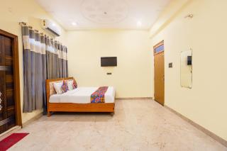 FabHotel The Yash Resort - 2