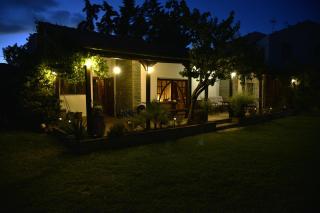 Nisaki Seafront Villa - 5