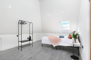 3 Bed Apartment for Contractors, Travellers, Families - 1