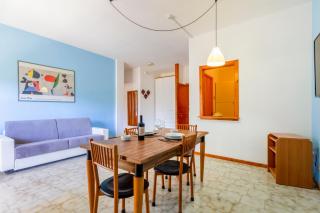 GuestHost - Alice Campoverde Apartments - 1