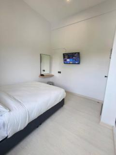 Room 2 U Hostel & Guest House - Muar - 7