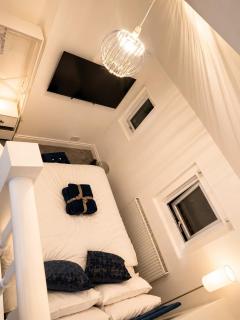 Cozy 2Bed Flat with 50 inch TVs - 4