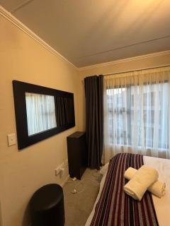 EazyeStays at IHITA 66, Beverly, Sandton - 3