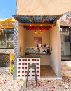 Habitación, balcón frente al mar y alberca - 6