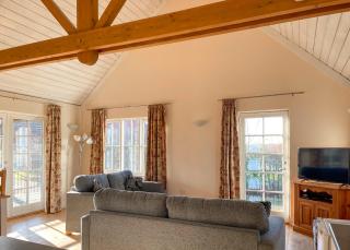 Oak Farm Lodges - 1