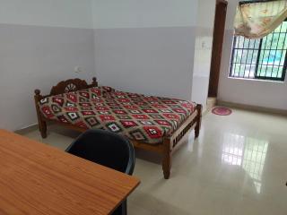 Sarovaram Lodge Near Government Medical College Parippally - 3