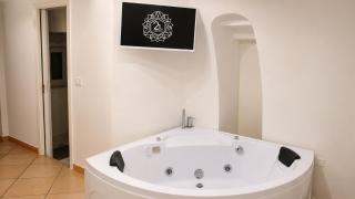 21mq Suite Jacuzzi - 9