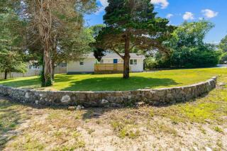Lakeside Cape Cod Family Firepit Near Beaches - 6