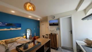 Sea Hideaway Studio Walk to Beach & Bus to Split - 6