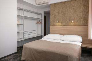 Hotel Ambiance - 1