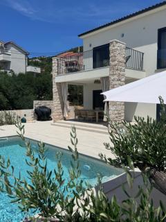 2026 Brand New - Villa Orkula Rab with Heated Pool, Gym & Sea View - 9