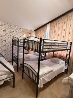 M&W Hostel - 8