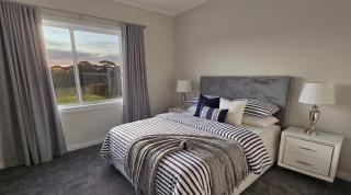 Kingscote Seaside Retreat - 5