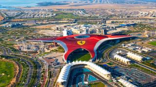 Vogue Vacation Homes, ABD Albatross 1, in the Heart of Yas Island, Studio Apartment with Balcony and City View, walking distance from Ferrari World, Warner Bros, Water World, and short driving distance to Grand Prix Formula 1 - 5