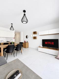 Stylish Gzira Stay Near Seafront & Sliema - 8