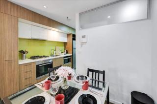 S7 Stylish CBD 1BR Walk to Melbourne Central - 5