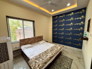 HOTEL Shree GANGA - 1