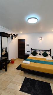 Blue Water Beach Resort - 5