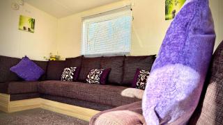 Family-Friendly - Marton Mere - 3BR Lodge -Parking - 3