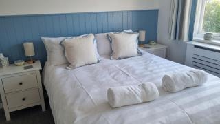 Swanage Coastal Apartments - 8