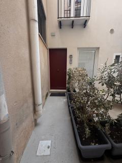 Alley House - 8