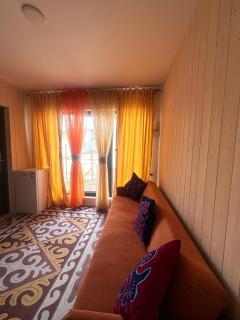 EL House - 8