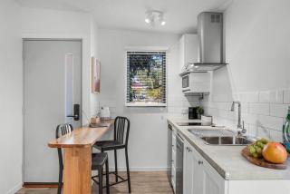 Modern Cottage Near Joondalup Resort & Beaches - 7