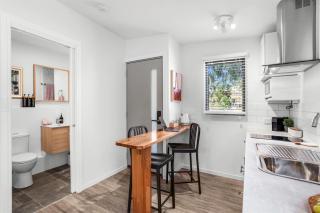 Modern Cottage Near Joondalup Resort & Beaches - 6