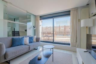 Modern Flat in Rios Rosas with Terrace - 9