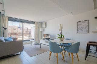Modern Flat in Rios Rosas with Terrace - 2